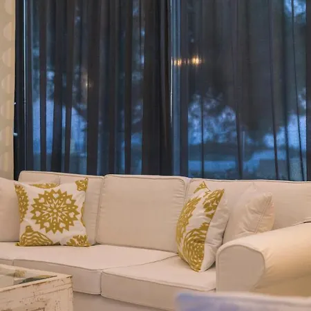 Aval Riviera Apartment *